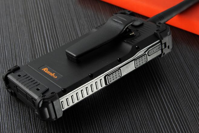 【Runbo M1(4G智能对讲终端)|警用对讲机|军用对讲机|军用手机|4G执法记录仪|数字对讲机|对讲手机|军工手机|军用三防手机推荐|数字对讲机OEM/ODM厂家|runbo x5